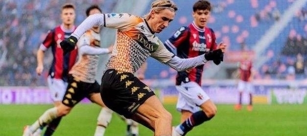 踢球者：拜仁计划1月再谈格纳布里和格雷茨卡续约