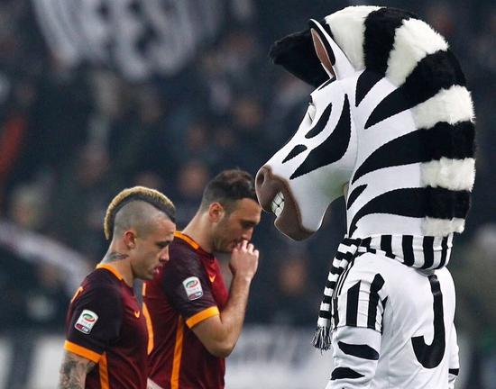 2025中超助攻榜：纳萨里奥、克雷桑9次并列第一，韦世豪8次