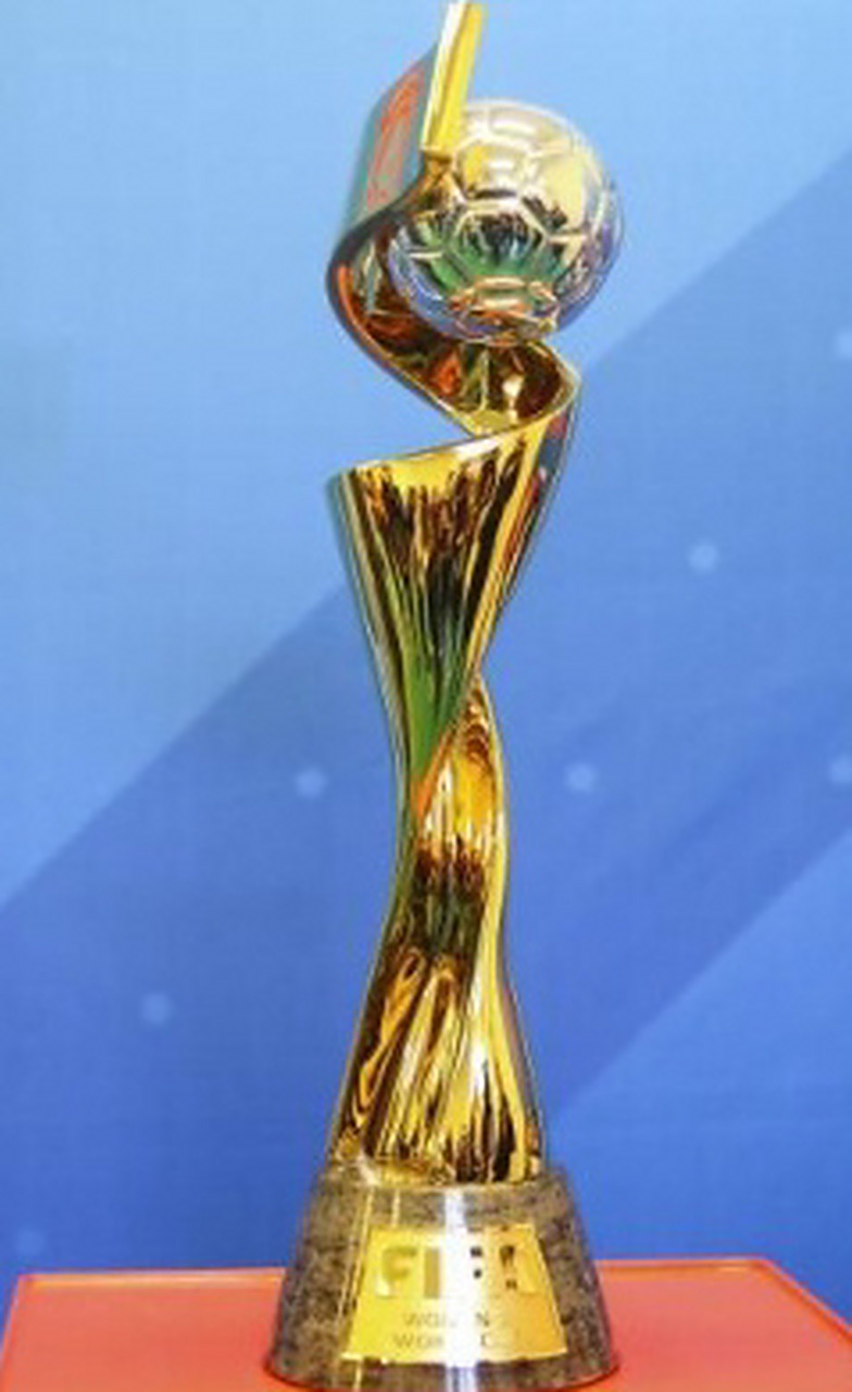 足球中超球员获选月最佳，数据联盟第一