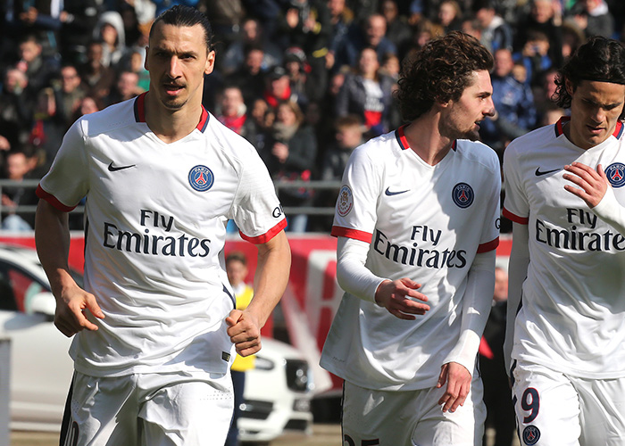 香港金牛连续2天击败CBA球队，将与上海争夺一个出线名额