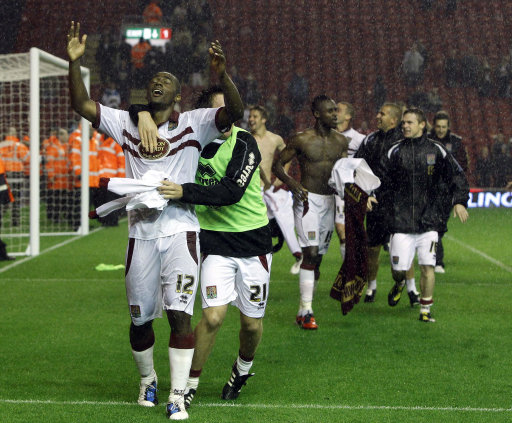 迪亚洛获西甲巴斯克尼亚全额保障合同，或回归CBA，与山西男篮谈判未果，外界关注其是否为第四外援。